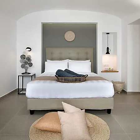 Symphony Santorini Hotel