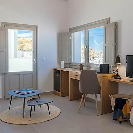 Symphony Santorini